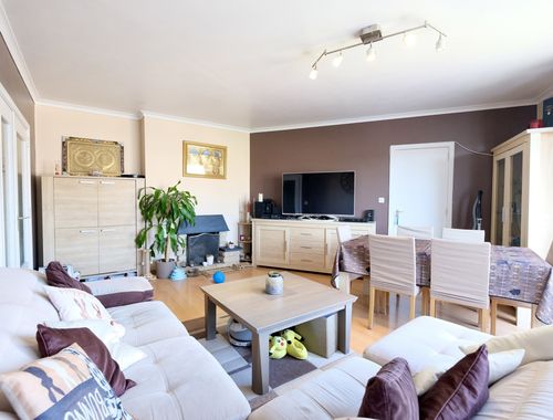                                         Appartement à vendre à Berchem-Sainte-Agathe, € 229.000
