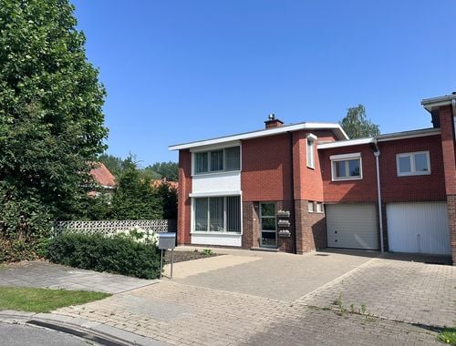                                         Koppelwoning te koop in Vlamertinge, € 329.000
