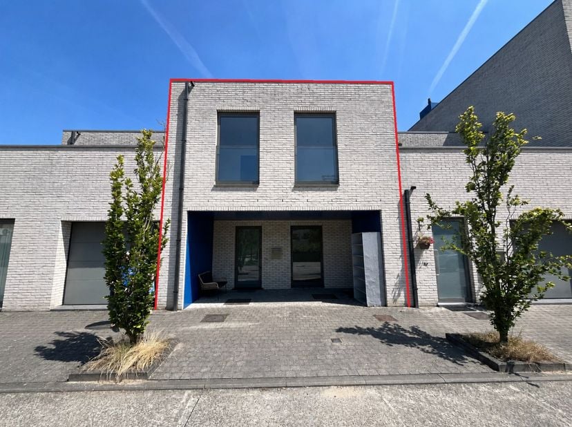 Maison à louer
                    à 9800 Deinze