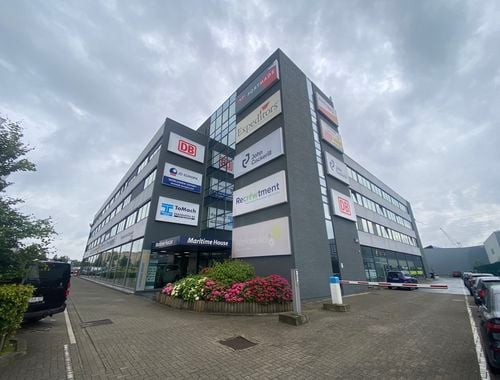                             Kantoorgebouw te huur in Antwerpen
