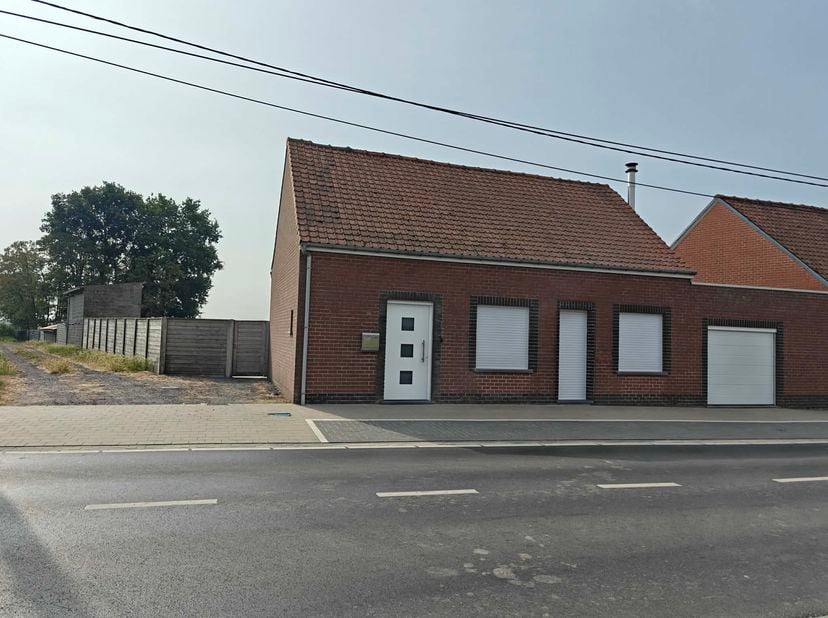 Huis te koop in Klerkenstraat 121,
                    8920 Langemark