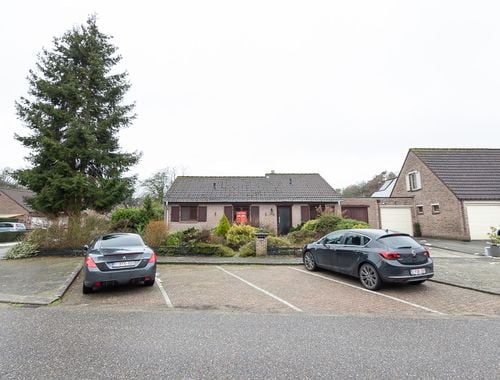                                        Maison à vendre à Kapellen, € 220.000
