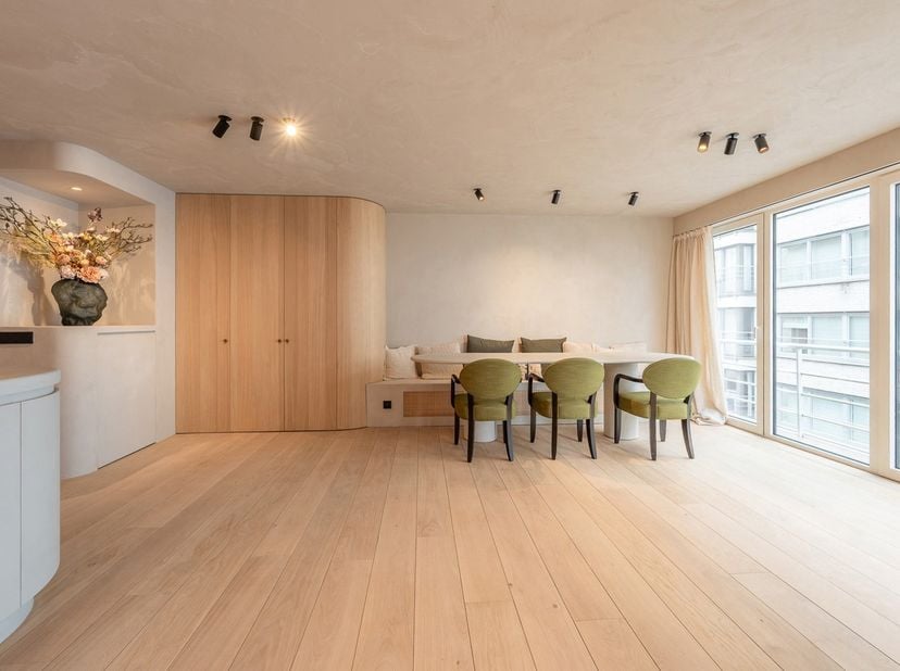 Appartement te koop in Duindistelstraat 9 bus 2.1,
                    8300 Knokke