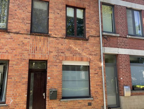                                         Maison à vendre à Nederboelare, € 115.000
