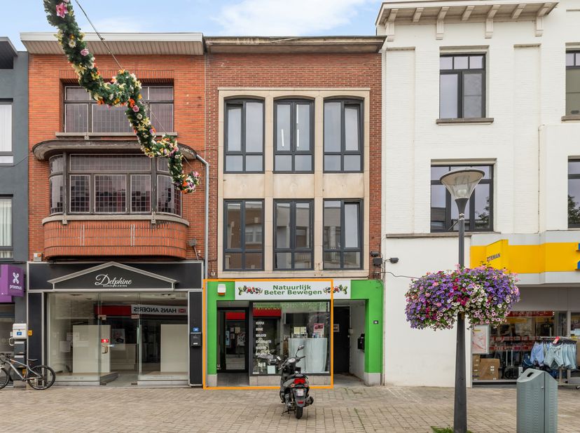 Bien professionnel à vendre
                    à 2200 Herentals
