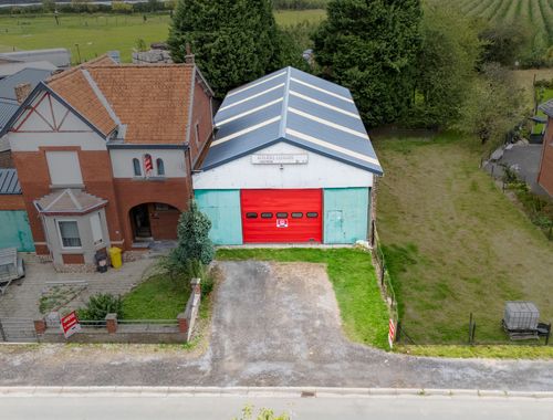                                         Entrepôt à vendre à Verlaine, € 159.000
