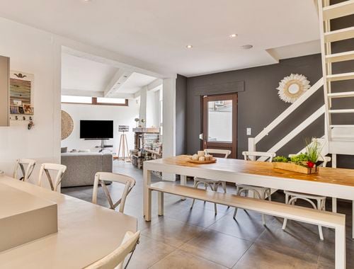                                         Maison exceptionnelle à vendre à Sint-Pieters-Leeuw, € 1.300.000
