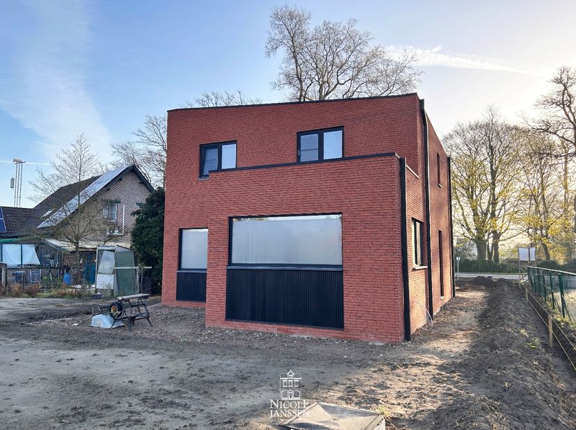 Huis te koop
                    in 3640 Kessenich