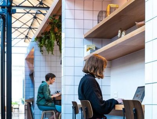                                         Bedrijfsgebouw te huur in Kortrijk, € 8.600
