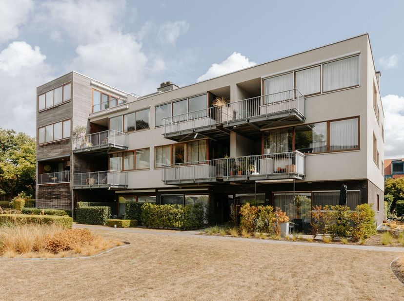 Bezoek mogelijk na aanmaak huurdersprofiel via: https://onid.mijnhuurprofiel.be/property/5cba8e75-2ff4-46d8-bf65-574976864a25In de gegeerde residentie