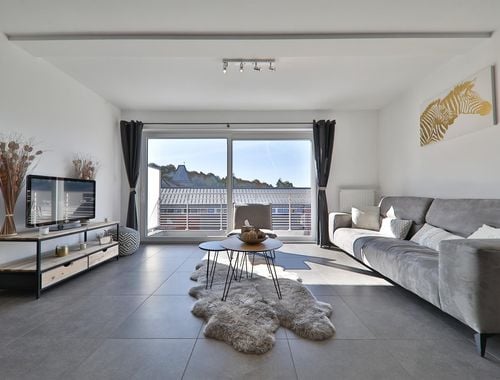                                         Appartement à louer à Marche-en-Famenne, € 975
