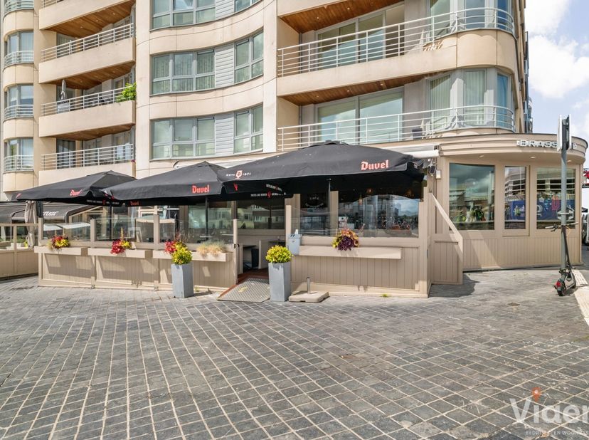 Bien professionnel à remettre
                    à 8400 Oostende