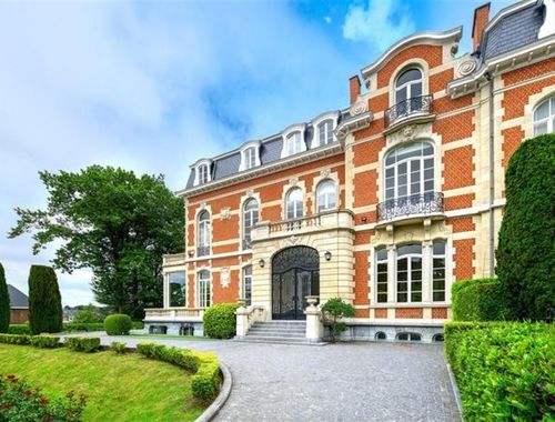                                        Maison à louer à Woluwe-Saint-Pierre, € 12.500

