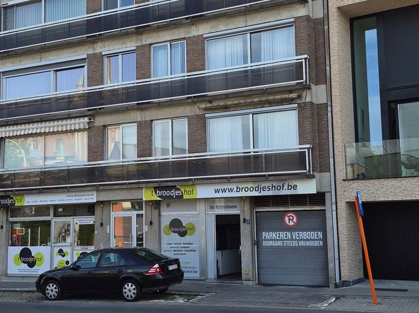 Garage te huur in Molenstraat 1,
                    9230 Wetteren