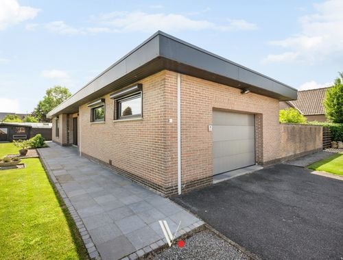                                         Bungalow te koop in Izegem, € 375.000
