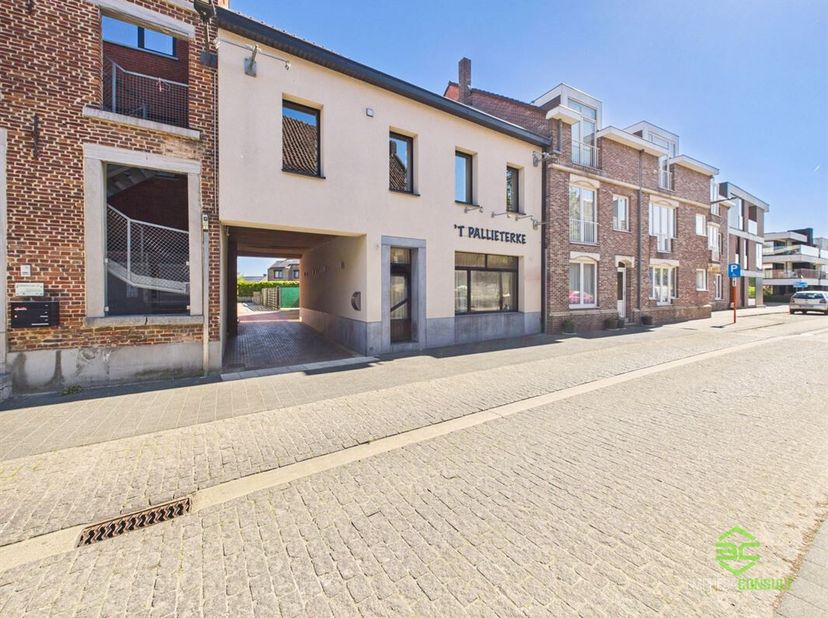 + Als u op onze eigen website (www.empresaconsult.be) naar dit pand doorklikt, vindt u een volledige 360° impressie! +<br />
Bent u op zoek naar een i