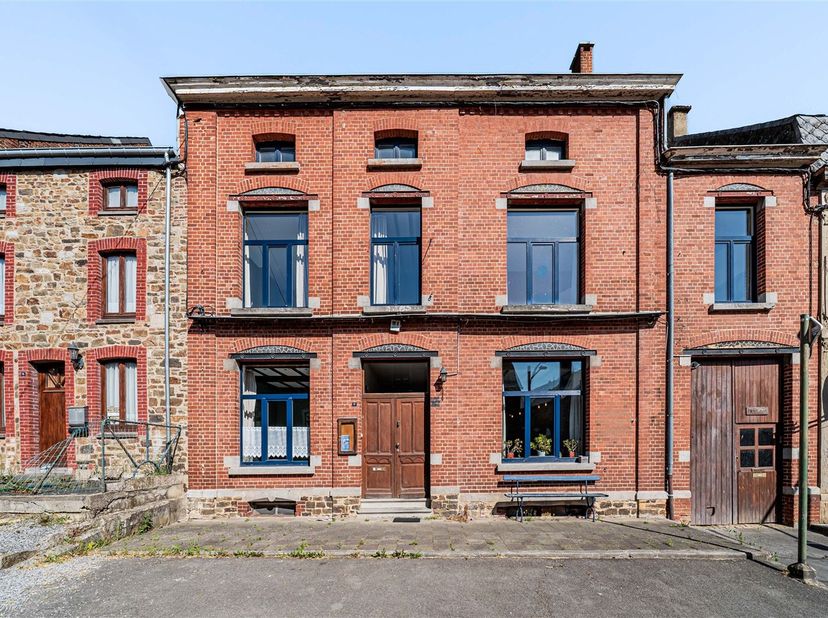Huis te koop in Rue de France 77,
                    5570 Felenne