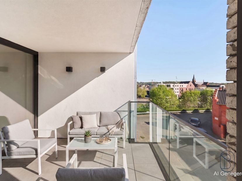 BÂTIMENT DE QUALITÉ MODERNE, ÉCONOME EN ÉNERGIE, BIEN SITUÉ, à petite échelle (seulement 8 appartements). Appartements de qualité avec TERRASSE et PLA