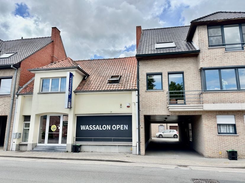 Garage à louer
                    à 8870 Izegem