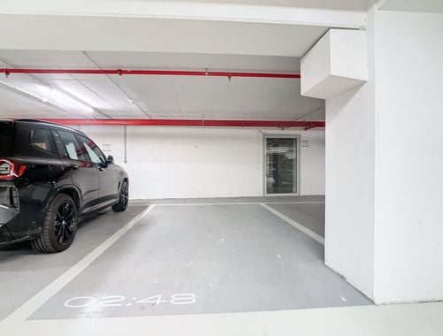                                         Garage à louer à Antwerpen, € 250
