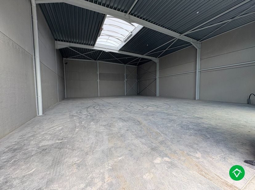 - Nieuwe KMO-units te Ichtegem -<br />
In de Industriestraat te Ichtegem transformeert Global Estate Group de voormalige Dupon Biscuits-site  bekend v
