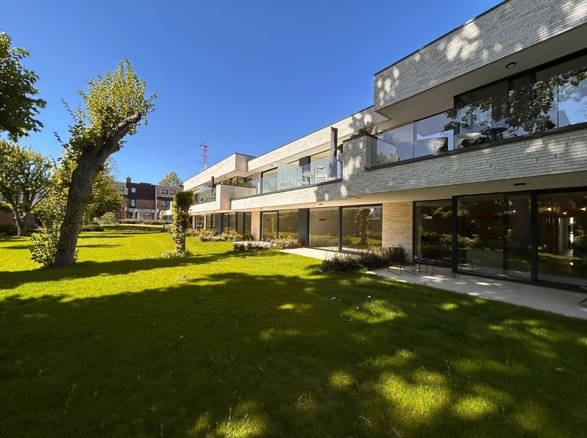Appartement te koop
                    in 8790 Waregem