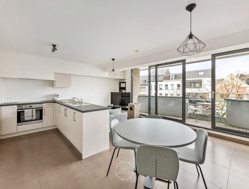                                         Appartement à louer à Dendermonde, € 820
