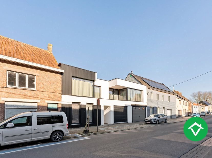 Appartement à louer
                    à 8600 Leke