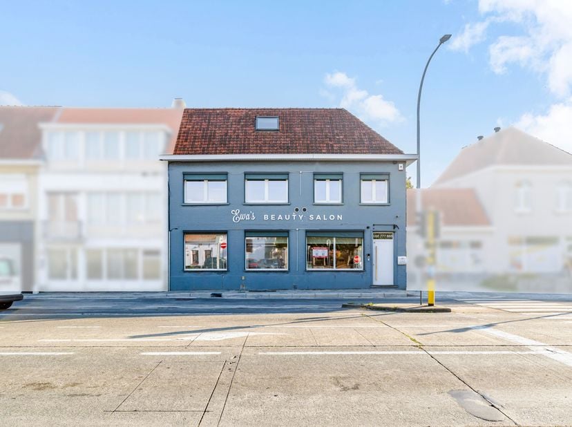 Bedrijfsvastgoed te koop in Blankenbergse Steenweg 200,
                    8000 Sint-Pieters
