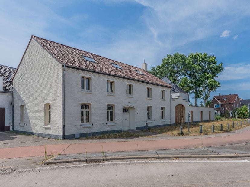 Bedrijfsvastgoed te koop in Rijksweg 904,
                    3650 Elen