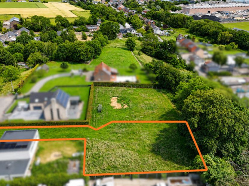 Grond te koop
                    in 4681 Hermalle-sous-Argenteau