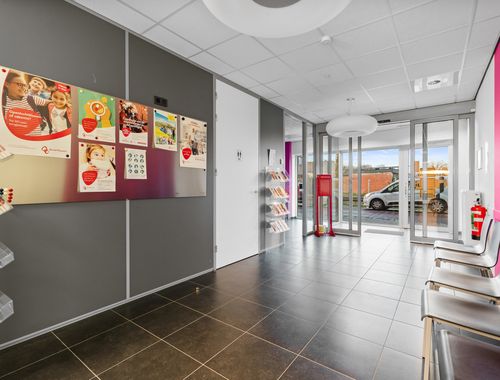                                         Bureaux à vendre à Buggenhout, € 180.000
