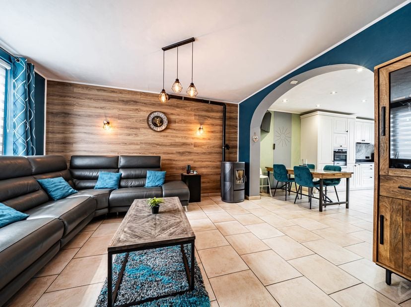 Huis te koop
                    in 6010 Couillet