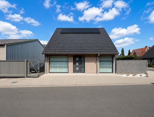                                         Woning te koop in Zonnebeke, € 385.000
