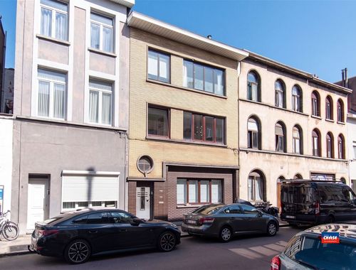                                         Gelijkvloers app. te koop in Antwerpen, € 235.000
