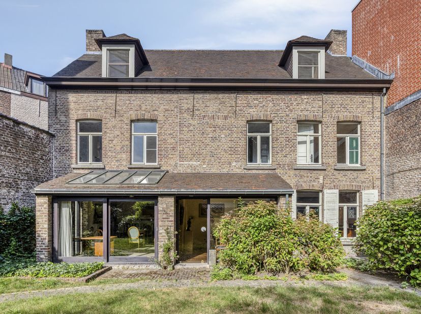 Huis te koop in Groeningelaan 5,
                    8500 Kortrijk