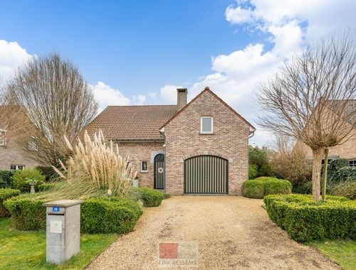                                         Eengezinswoning te koop in Veldwezelt, € 525.000
