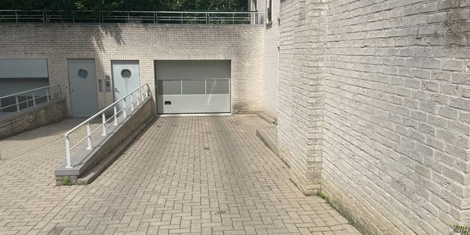 Garage te koop in Avenue de la Nielle 31, 1200 Sint-Lambrechts-Woluwe