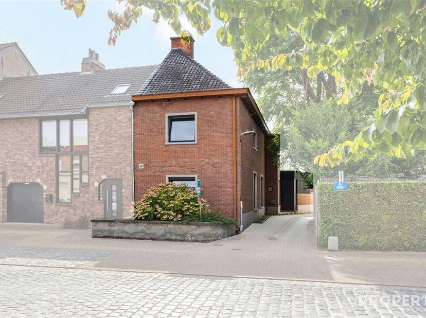Huis te koop in Walle 208 ,
                    8500 Kortrijk