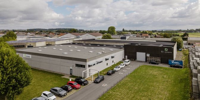Bedrijfsvastgoed te huur in Industriepark 4, 8587 Spiere