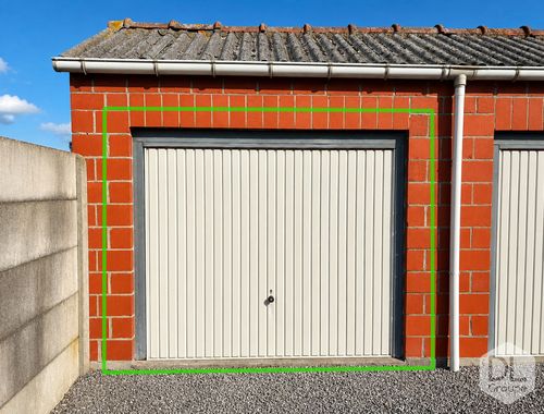                                         Box à vendre à Herseaux, € 20.000
