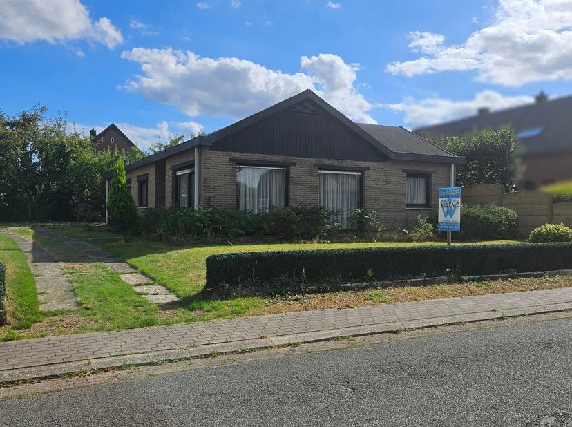 Huis te koop in Burgemeester Van Kelfstraat 8,
                    3078 Meerbeek