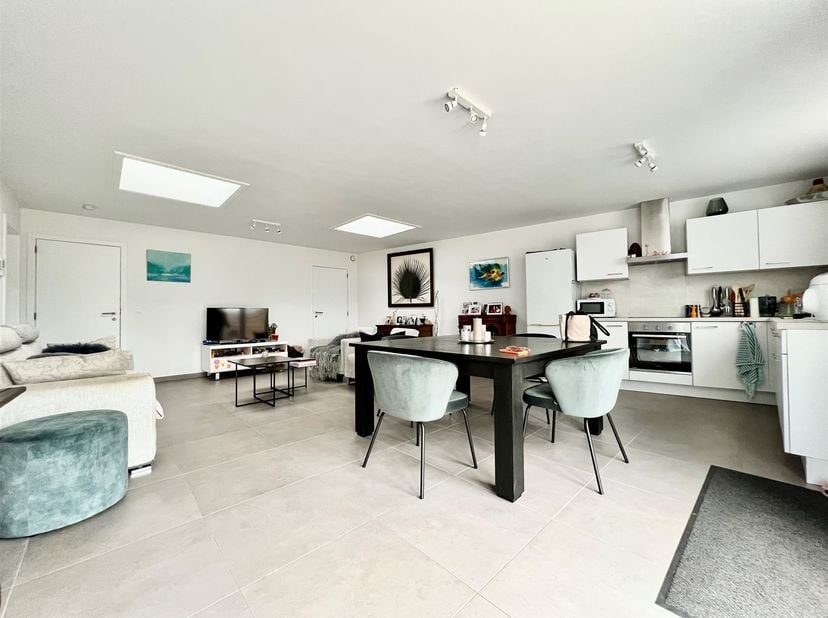 Appartement te huur in ,
                    7711 Dottenijs