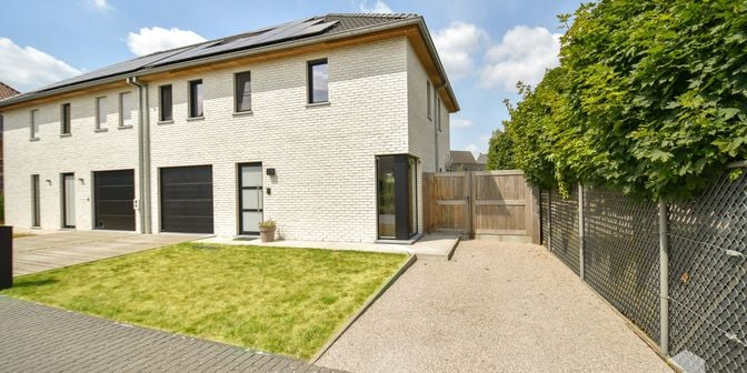 Huis te koop in Olieslagerijstraat 46, 8020 Oostkamp