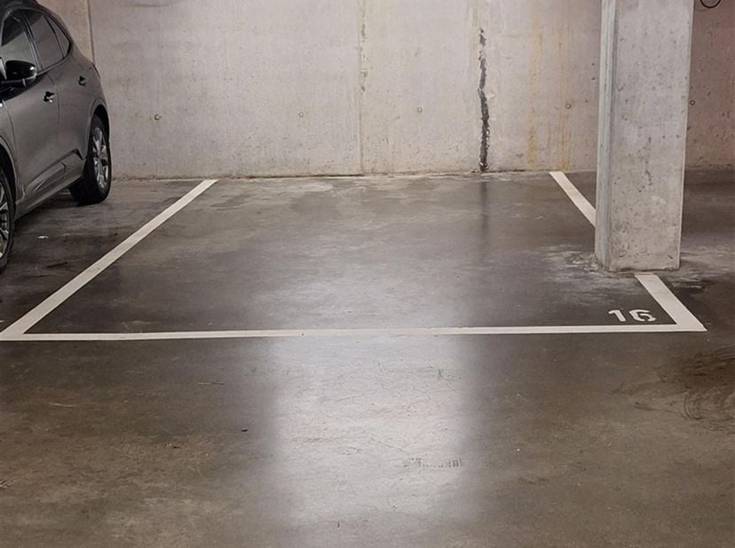 Garage à louer
                    à 2460 Kasterlee