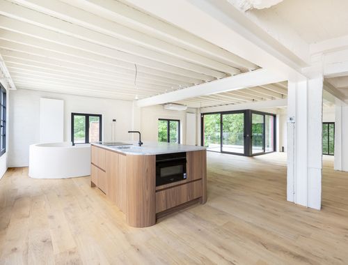                                         Usage mixte à vendre à Mortsel, € 995.000
