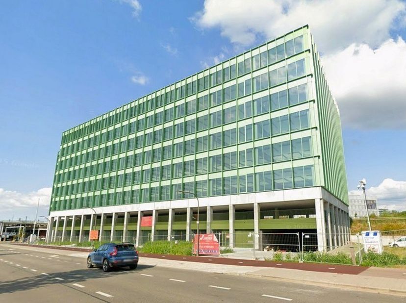 Bedrijfsvastgoed te huur in Posthofbrug 25 bus V4,
                    2600 Berchem