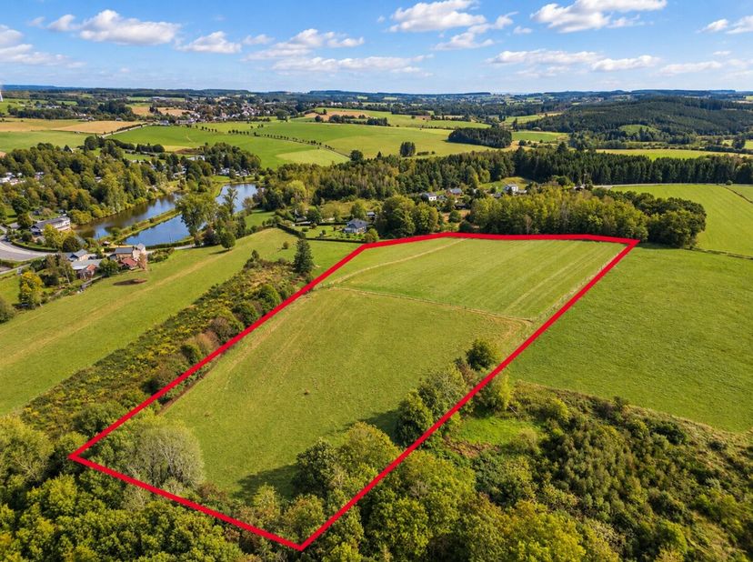 Terrain à vendre à rue de Chérapont,
                    6670 Limerlé