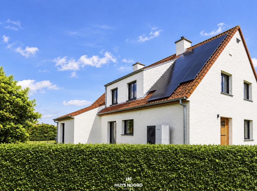 Huis te koop in Canadezenstraat 98,
                    8380 Lissewege