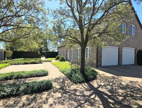                                         Villa-landhuis te koop in Grote-Brogel, € 630.000
